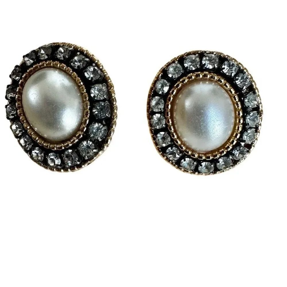 Vintage-Style Faux Pearl & Rhinestone Oval Stud Earrings